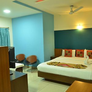Cubbon Suites - 10 Minute Walk To Mg Road, Mg Road Metro And Church Street